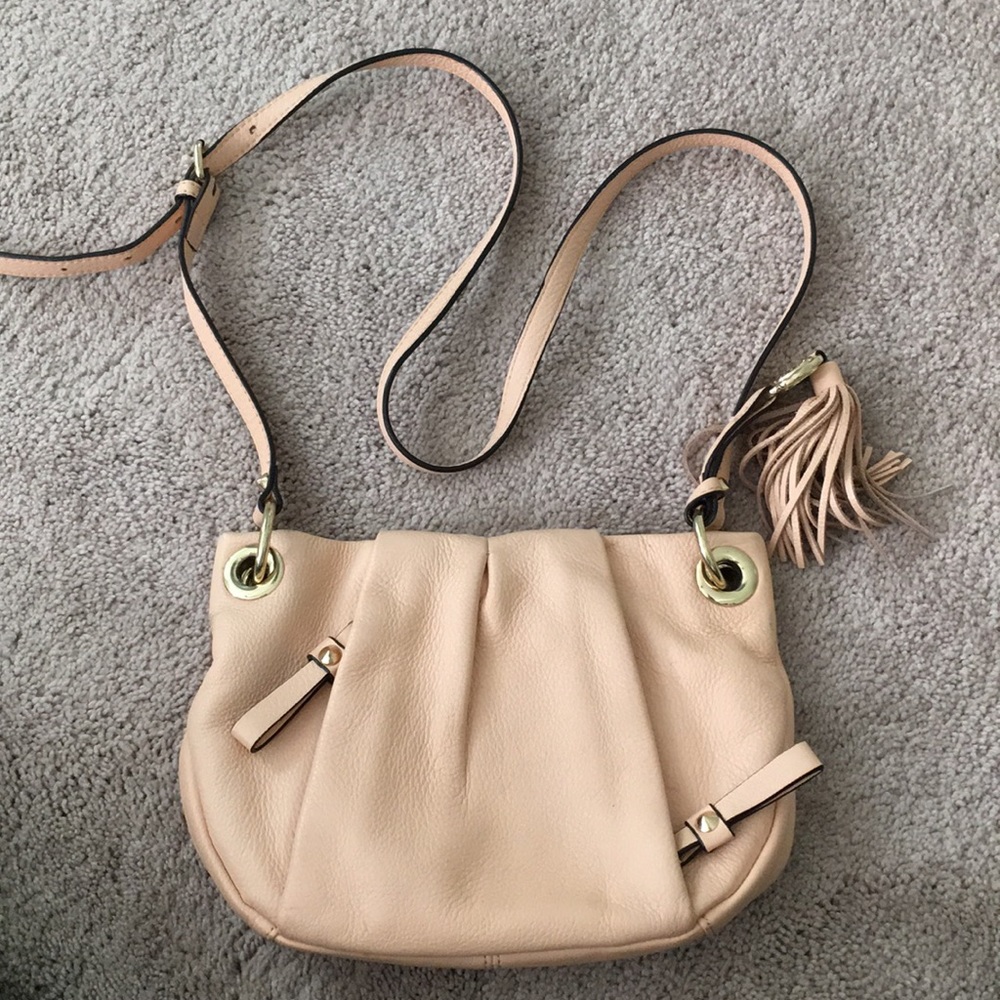Blush colored Vince camuto messenger purse